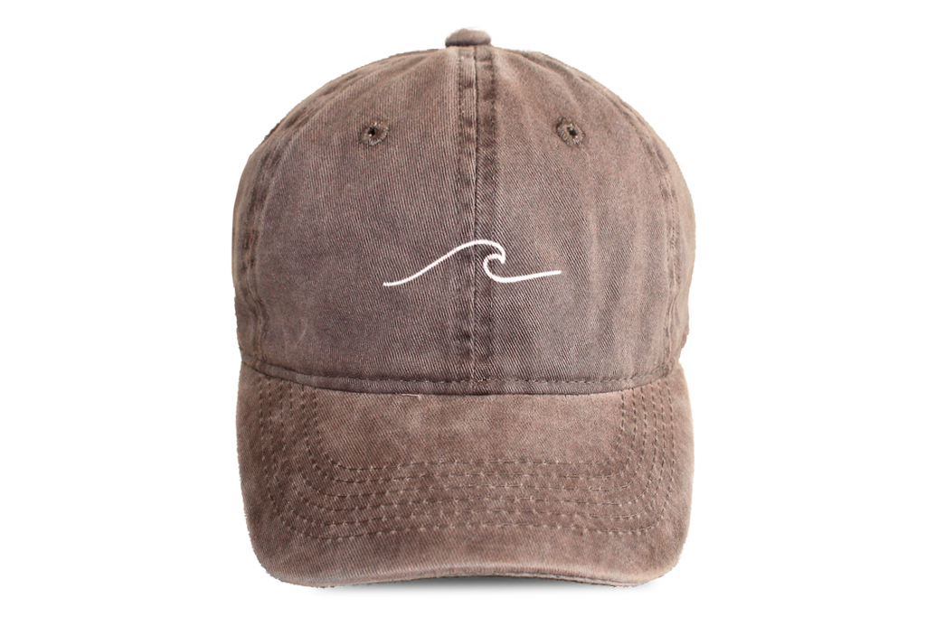 Boné Stone Wash Castanho · Bordado Onda · Algodão | Pickles